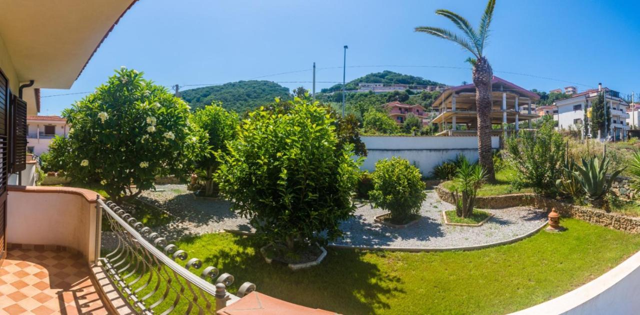 Villa Pomelia サンタ・ドメーニカ エクステリア 写真